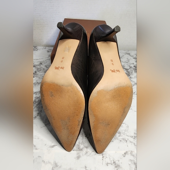 Coach Zan Pumps w/box. Size 9 - Picture 12 of 14